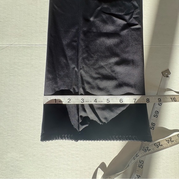 NWT SKIMS Glam Catsuit onyx black small - Picture 16 of 16